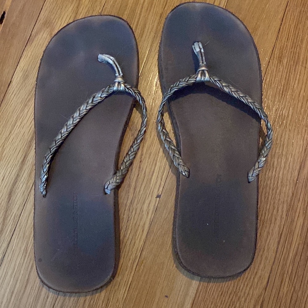 Abercrombie & Fitch Flip Flops